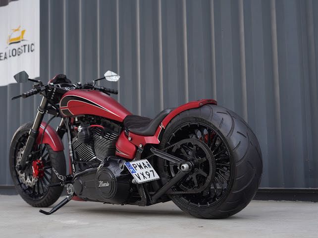 Harley-Davidson Breakout