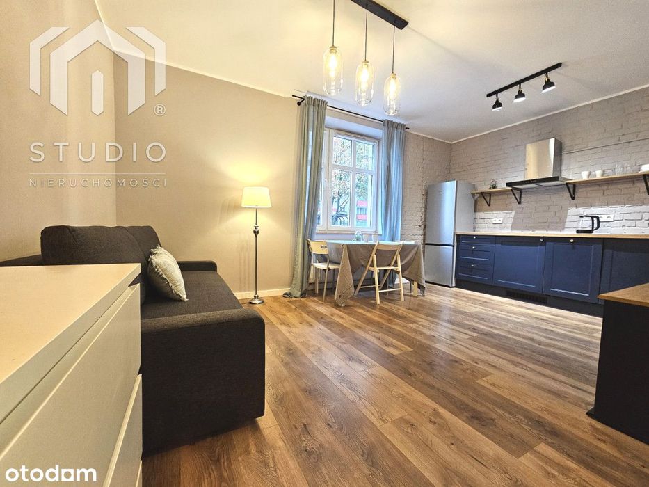 Kawalerka 27 m²/Centrum/Parking/Wyposażone