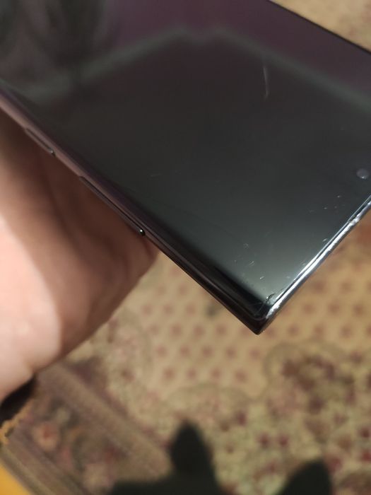 Samsung Galaxy s22 Ultra 8/128GB Snapdragon 8 Gen 1, незначні сколи