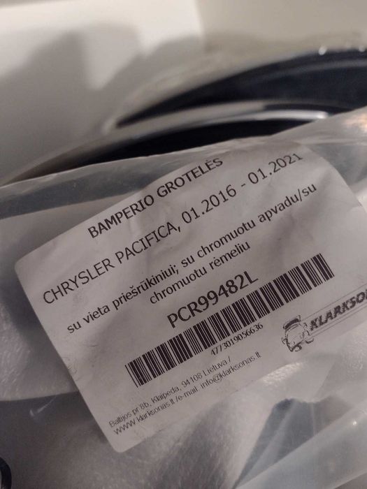 Chrysler Pacifica II 17- ramka chrom halogenu atrapa zderzaka