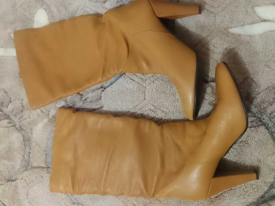 Продам сапоги шкіряні, нові,  імпортні, 38-39 розмір/осінь,SERBIA