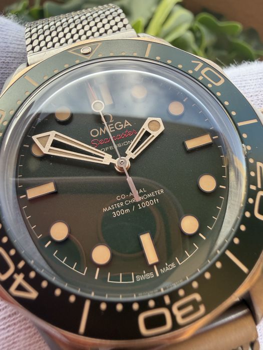 Omega Seamaster Diver Titanium Gold