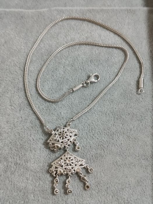 Sprzedam srebrna kolia próby 925. Wyjątkowy i unikatowy fason. Okazja