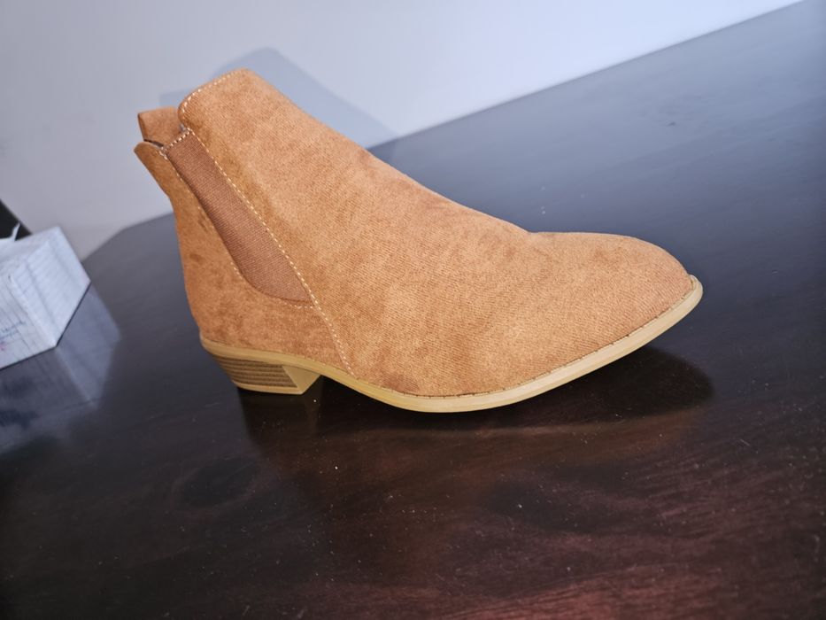 Sztyblety damskie r.38-39 nowe