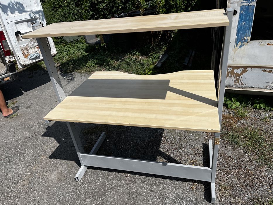 Письменный стол