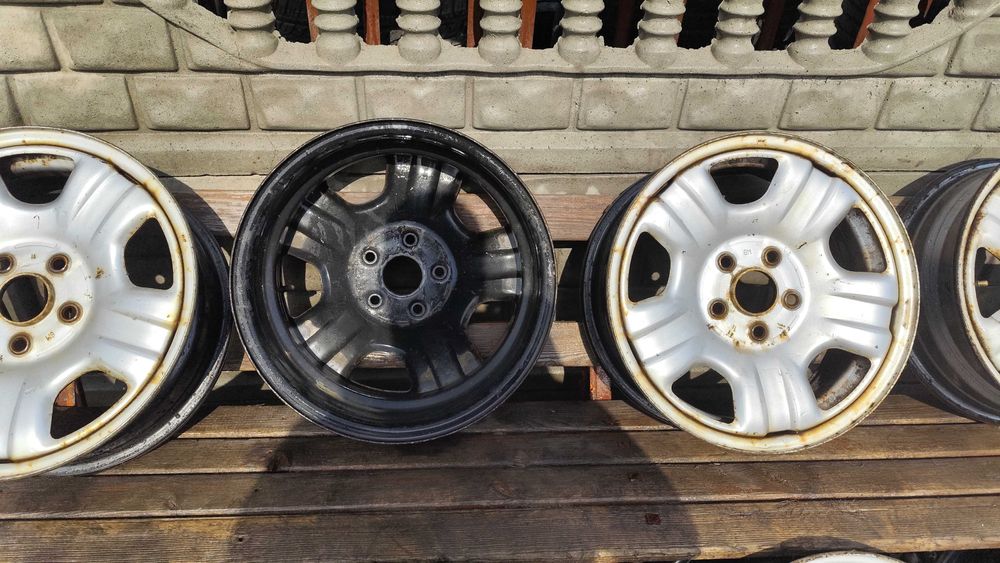 Felgi Stalowe Toyota Rav4    5x114.3  16x6.5j ET 45