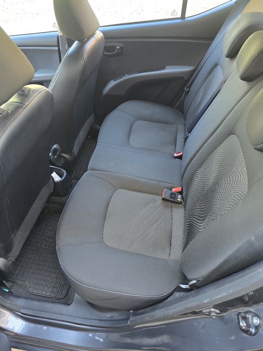 HYUNDAI I10 1.1L Benzyna  Rok: 2012