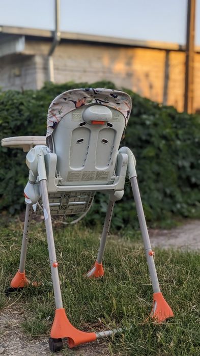 Продам детский столик для кормления Chicco