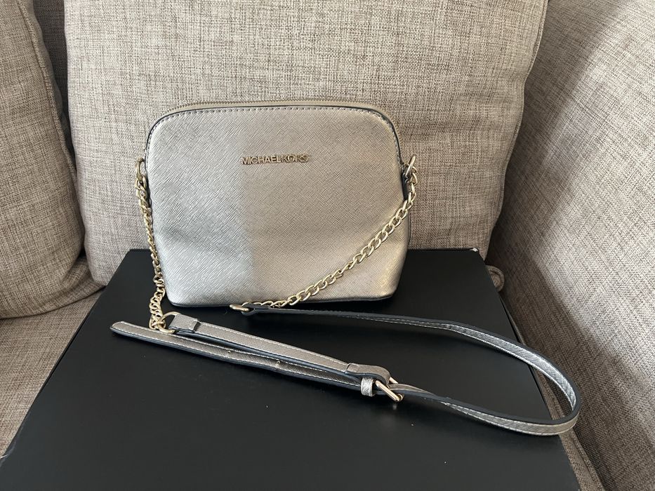 Torenka na ramie , listonoszka , crosbody