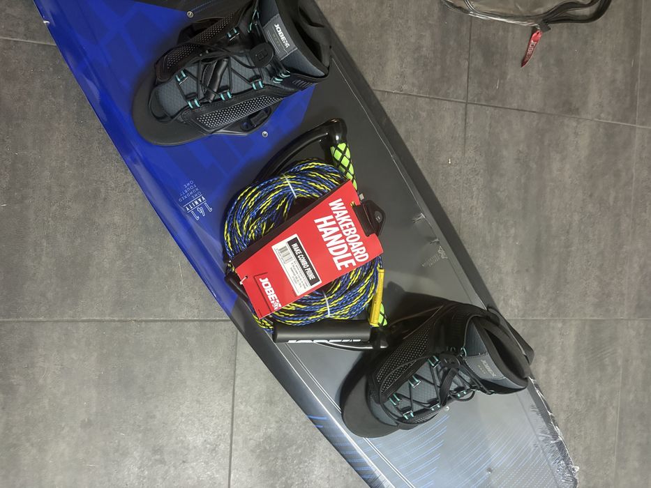 Prancha Wakeboard Jobe Nova Nunca usada
