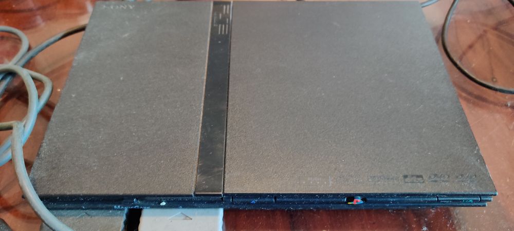 PlayStation 2 - PS2 Consola + Cartão de Memória + 5 jogos