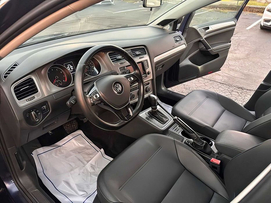 Volkswagen Golf      2015