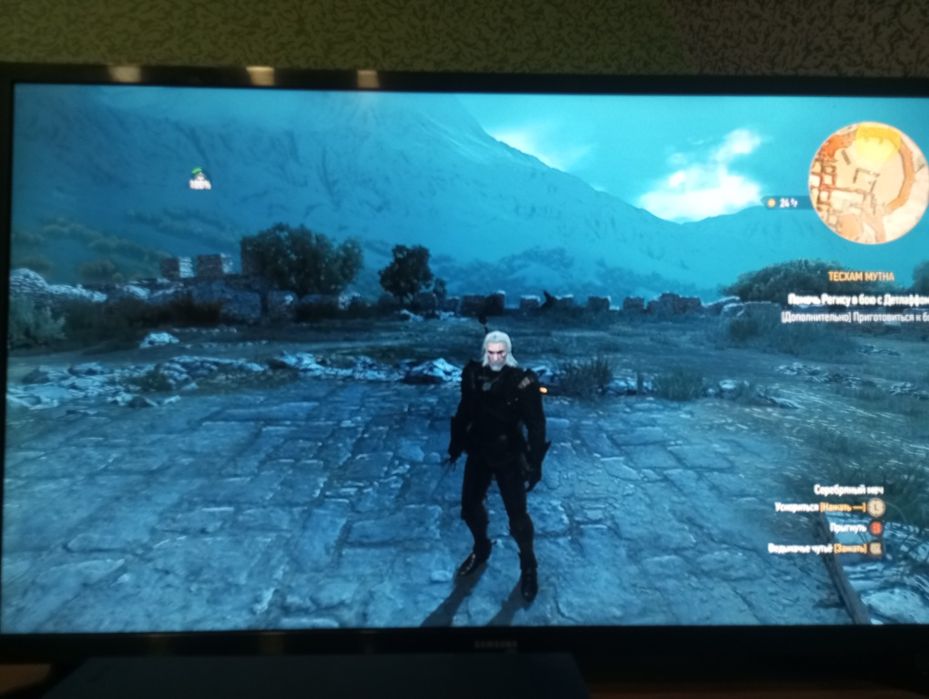 Продам Xbox One X на 1 tb