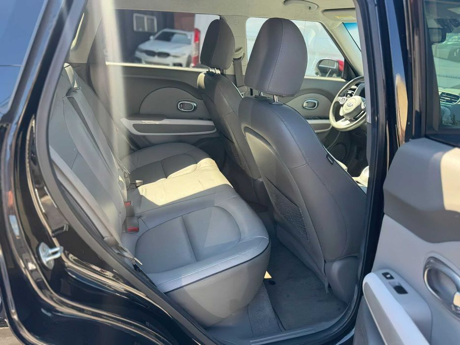 Kia Soul EV+      2018