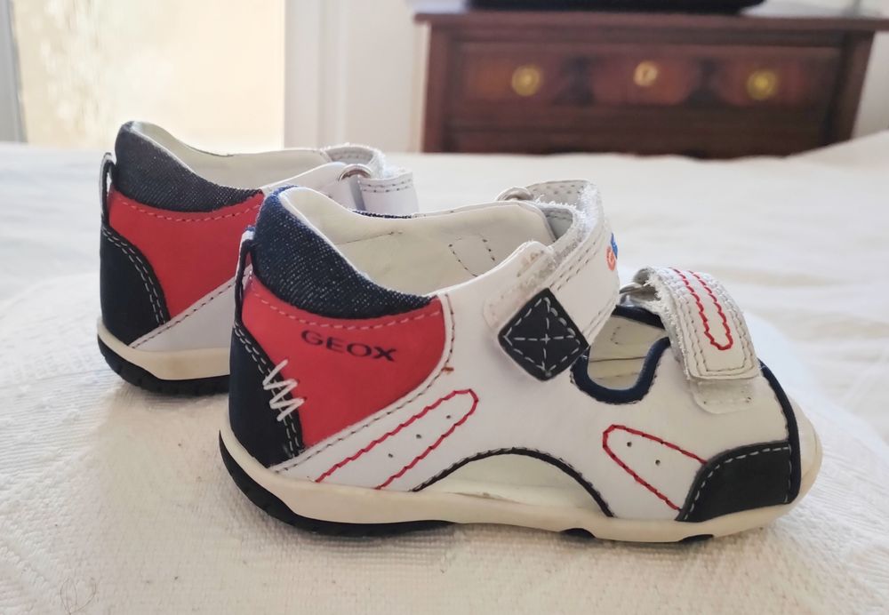 Buty dziecięce, sandałki Geox, skóra, rozmiar 21