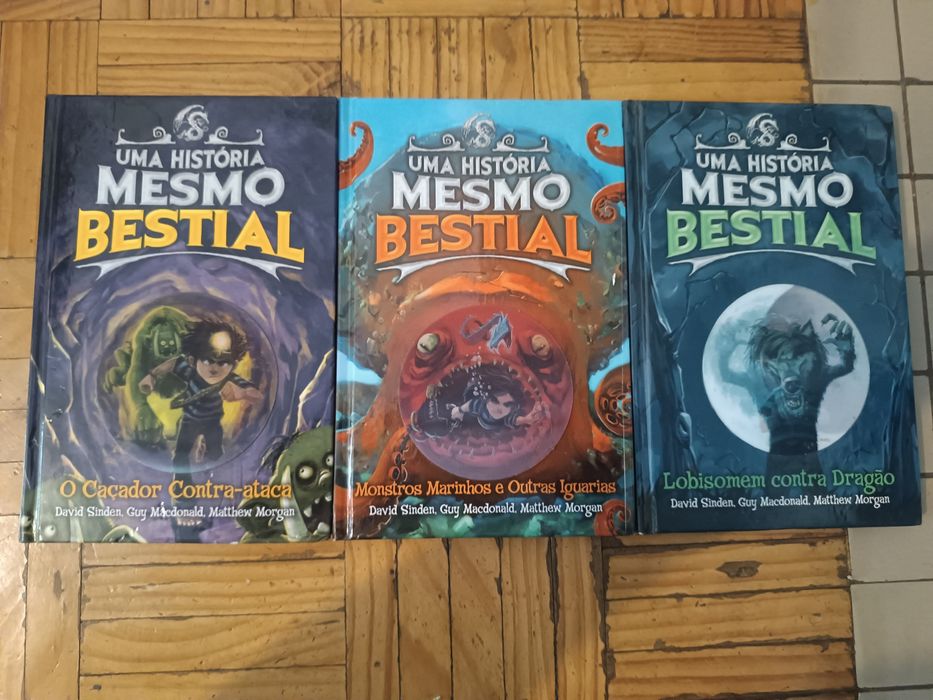 Vários livros disponíveis