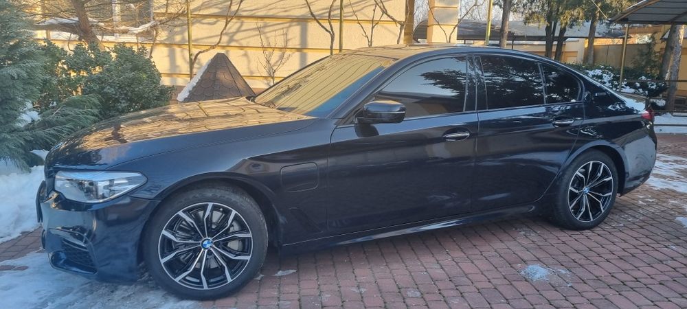 Продам легковий автомобіль BMW g30e