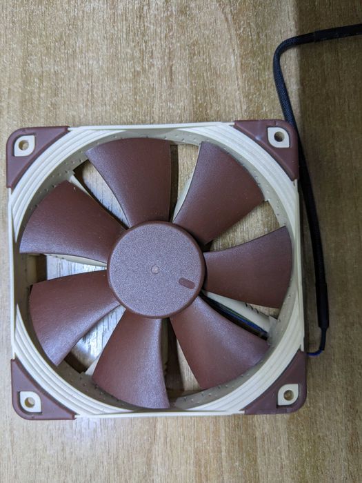 Башня башта Noctua для AMD LGA115x LGA20xx