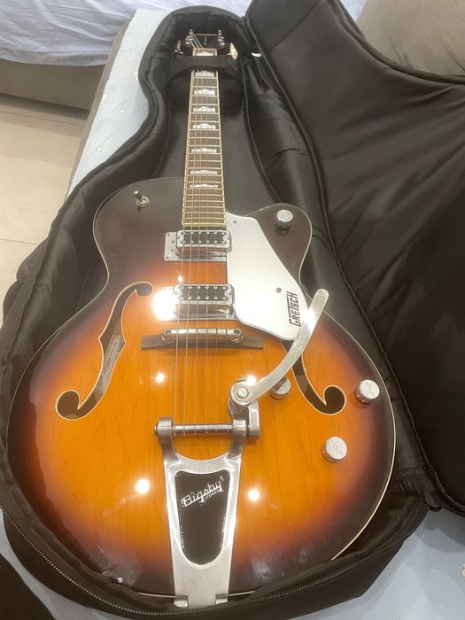 Guitarra Semi-Acústica GRETSCH G5420T