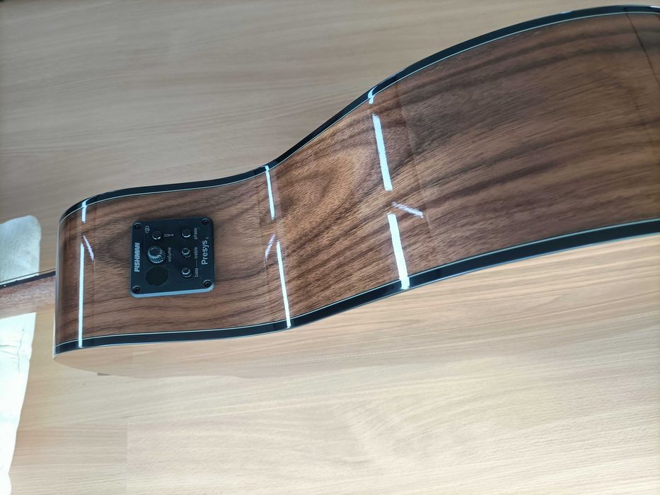 Guitarra Eletro acústica Harley Benton Custom Line CLG-48CE e Estojo