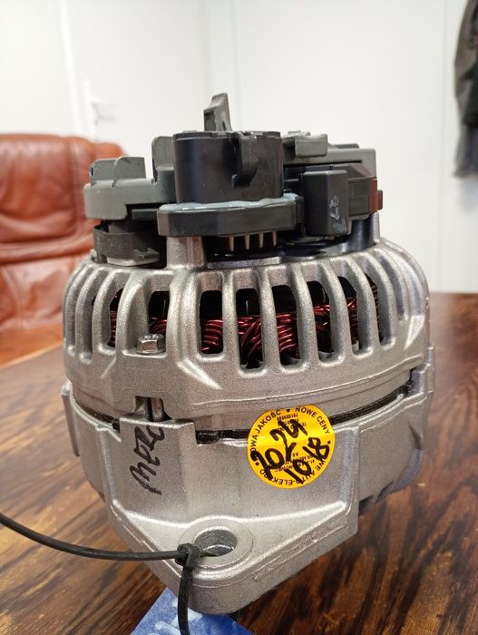 Alternator do żurawia Liebherr