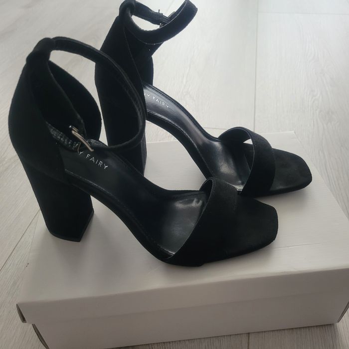 Sandały na słupki Jenny Fairy, czarne