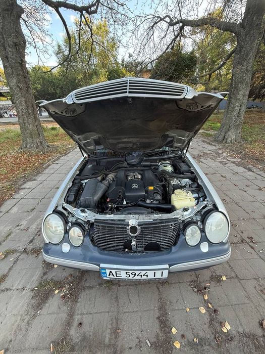 Mersedes Benz  w210  2.6  Акпп газ  бензин