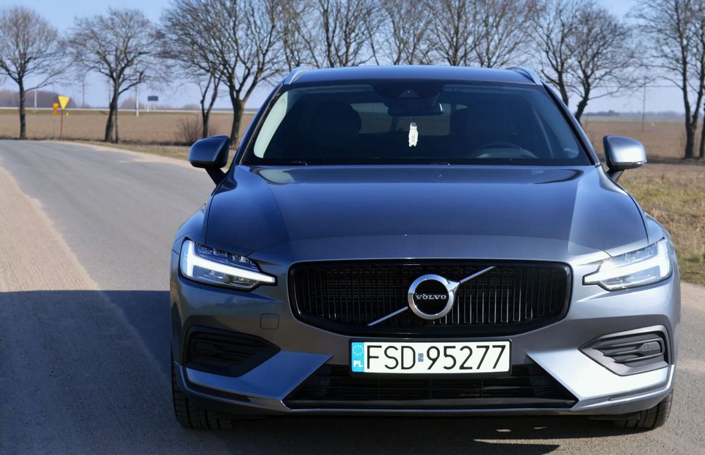 Volvo V60 Volvo V60 2.0d, elek.klapa,navi, półskóry, black gloss,