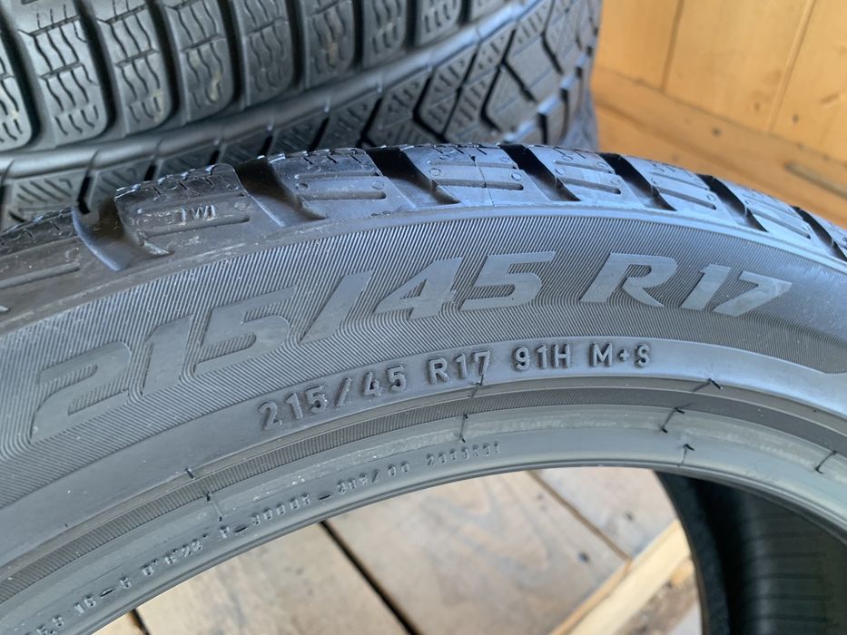 215/45/17 91Н Pirelli SOTTOZERO 3