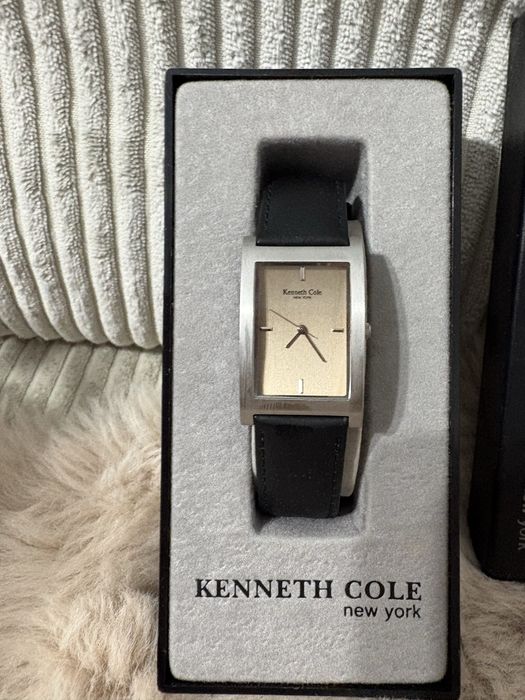 zegarek marki Kenneth Cole New York czarny