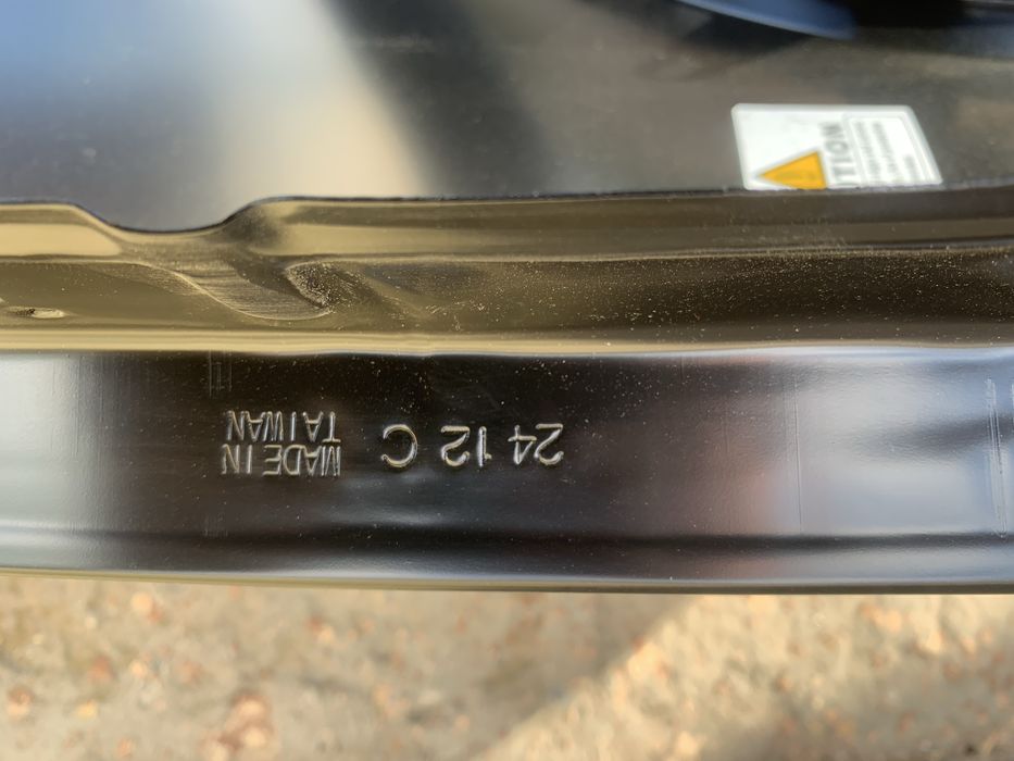 Шкода октавия A4 крыло левое