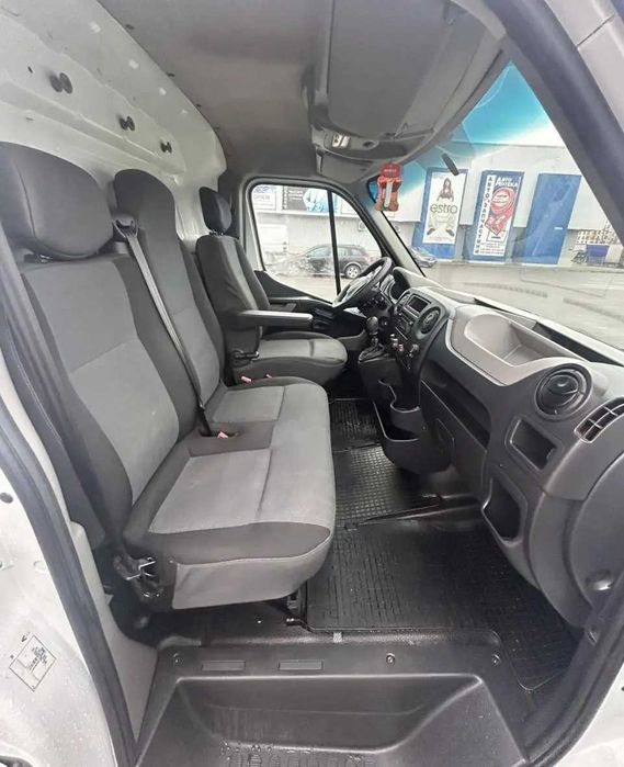 Вантажне таксі Київ. Вантажні перевезення речей, меблів по Києву