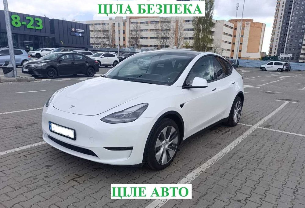 Продам Tesla Y 2024 рік Long Range Dual Motor Ціла безпека!Ціле авто!