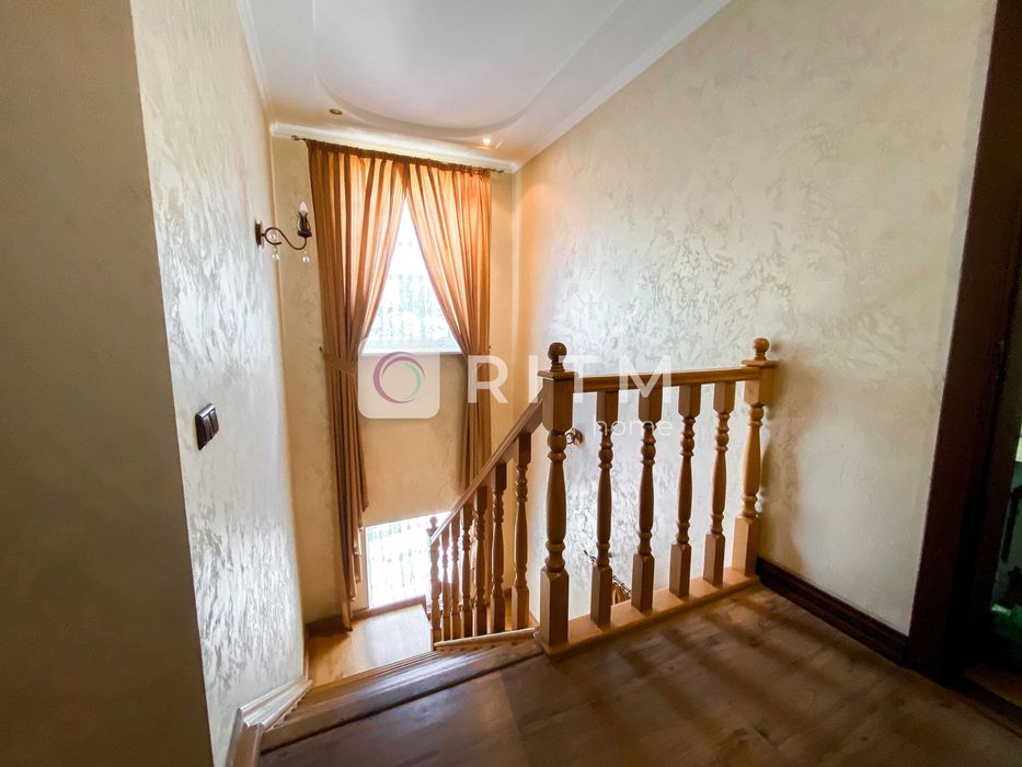 Продаж будинку в м. Луцьк, вул. Даньшина — 25 сотих землі!