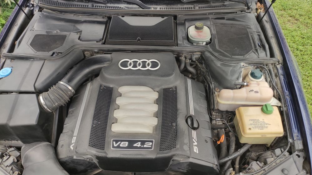 Audi A 8 D2 Long