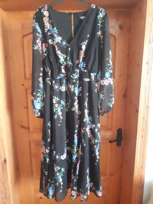 Сукня квіткова 46-48