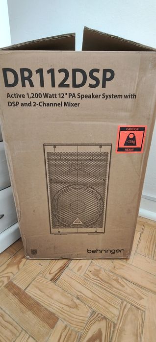 Coluna Ativa Behringer DR112DSP 1200W com Tripé - Tudo NOVO