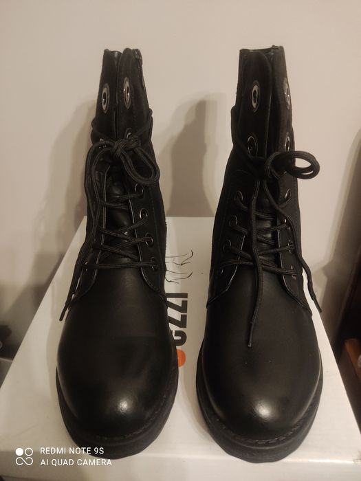 Czarne botki firmy Jezzi r.39