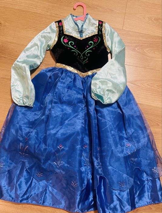 Piekny strój Anna Kraina Lodu Disney Store r.128