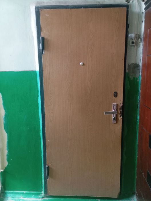 Срочно Входная железная дверь