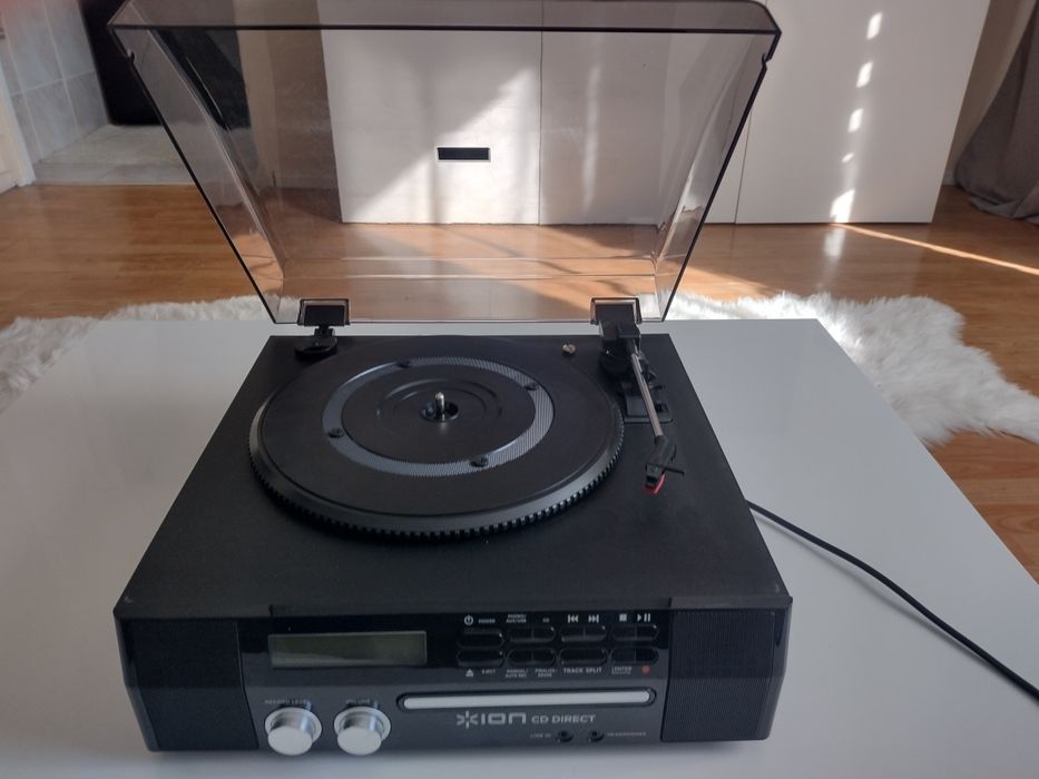 Sprzedam.Gramofon ION CD Direct.