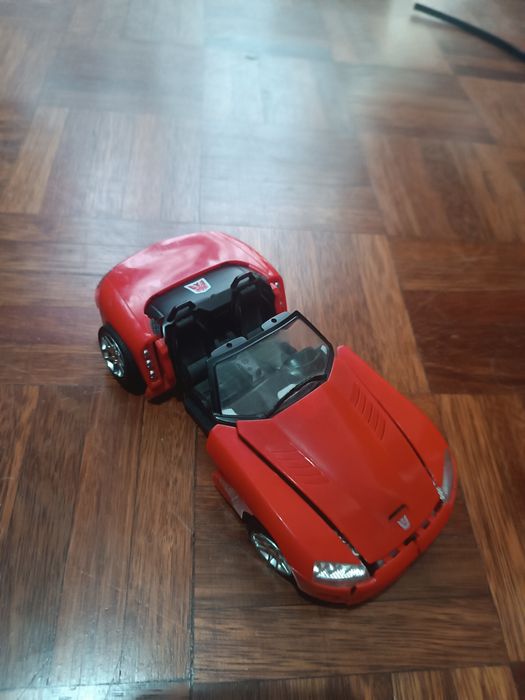 Transformer vermelho