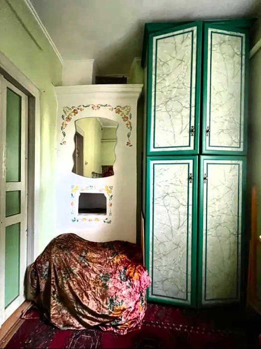 Продам вінтажний будиночок 77кв.м+17 соток з виходом до озера.