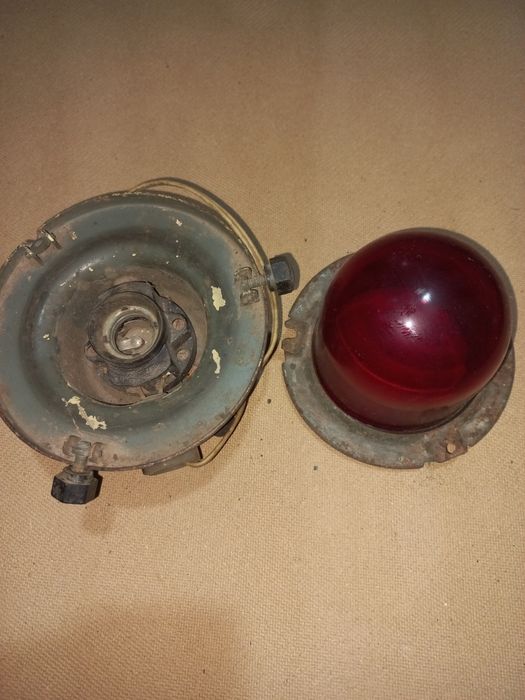 Ліхтар червоне скло