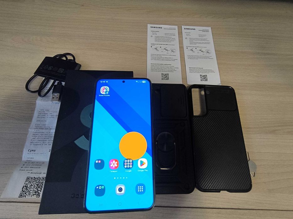 Мобильный телефон Samsung S22.На 256ГБ.Хорошее состояние!Есть чек.