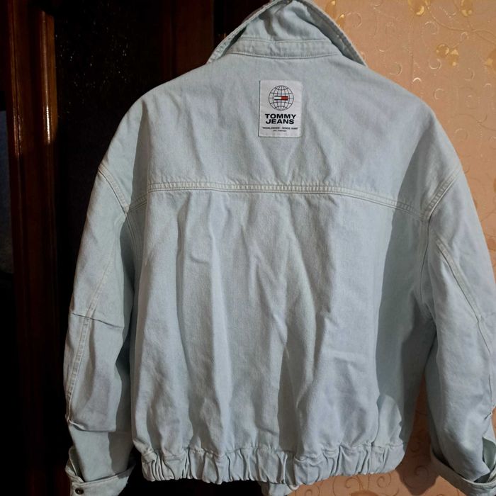 Джинсовая куртка фирмы Тоmmi geans размер L