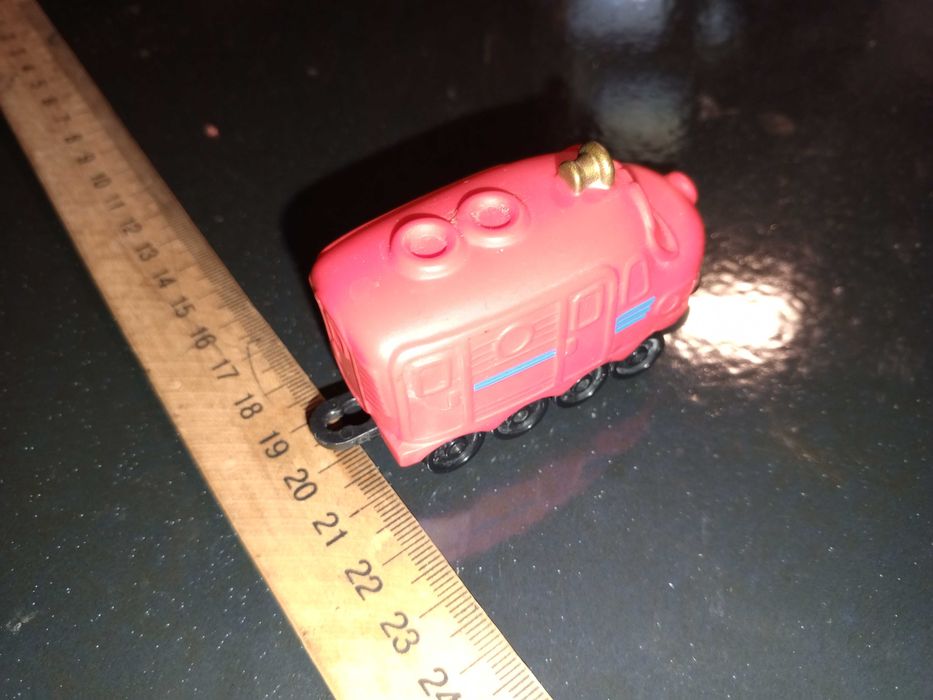 Детская игрушка паровоз CHUGGINGTON