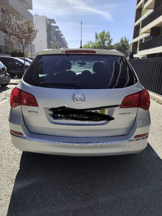 Carrinha Opel astra 2013 com 145000km — photo 3