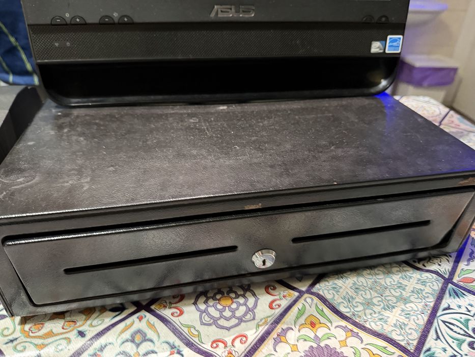 Computador de gaveta
