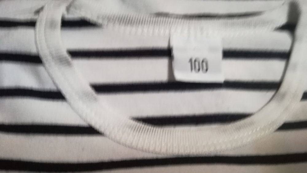 Varia roupa de menina